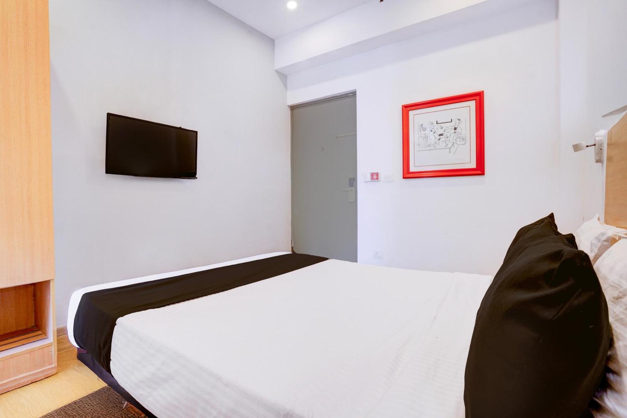 Super Townhouse Khar The Habitat Hotel - Mumbai — Photos 3